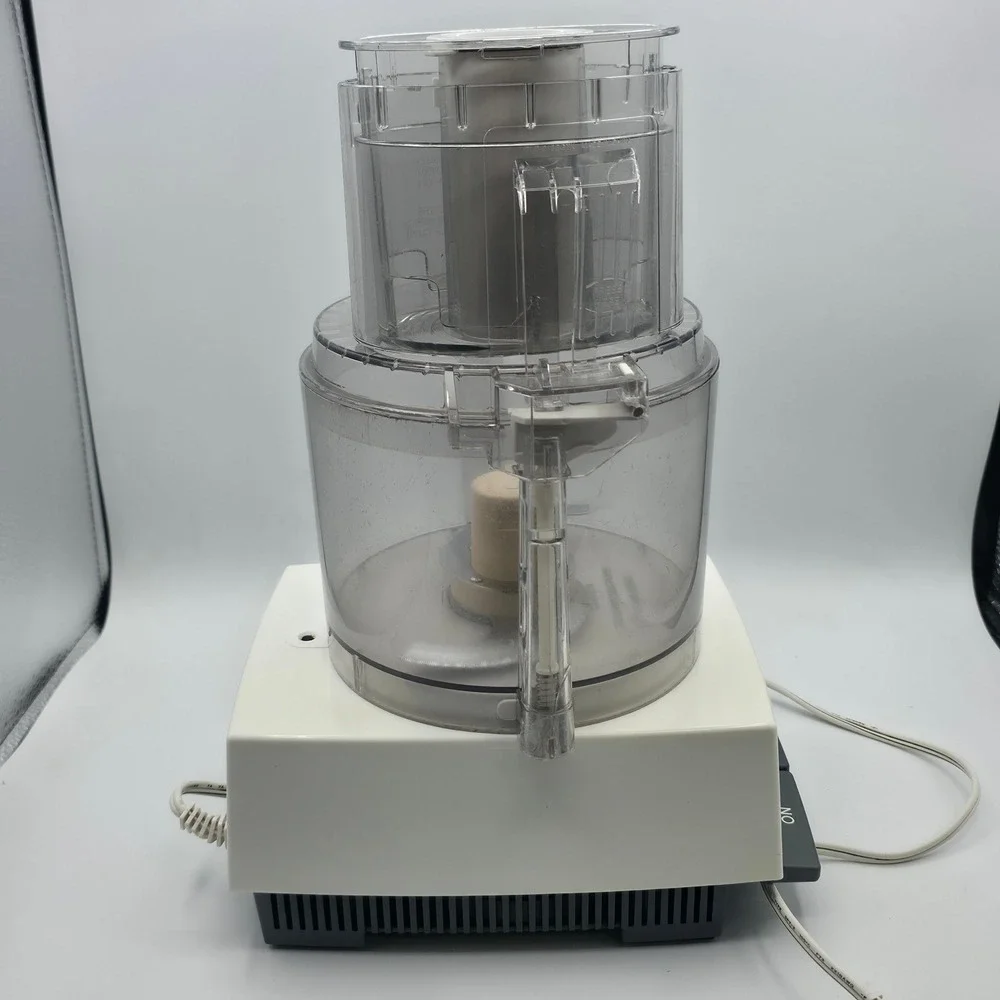 Cuisinart Food Processor Deluxe 11 White DLC-861TX Metal Blade Vintage Kitchen